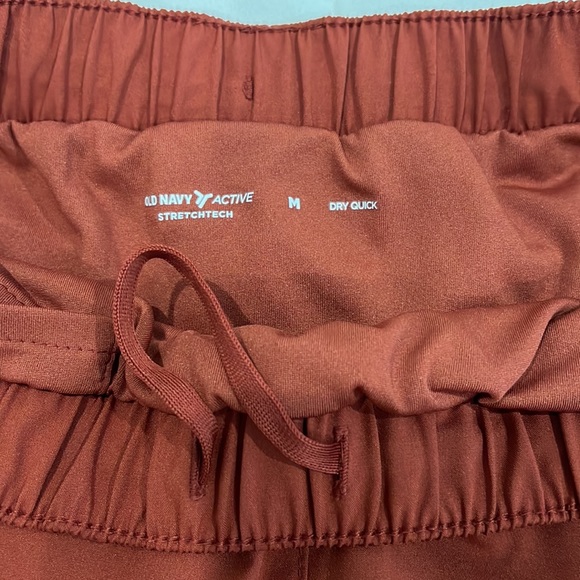 Mid-Rise Running Shorts - Picture 5 of 7